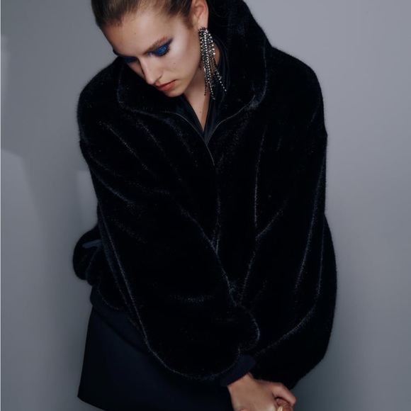 Zara bomber - Picture 1 of 4